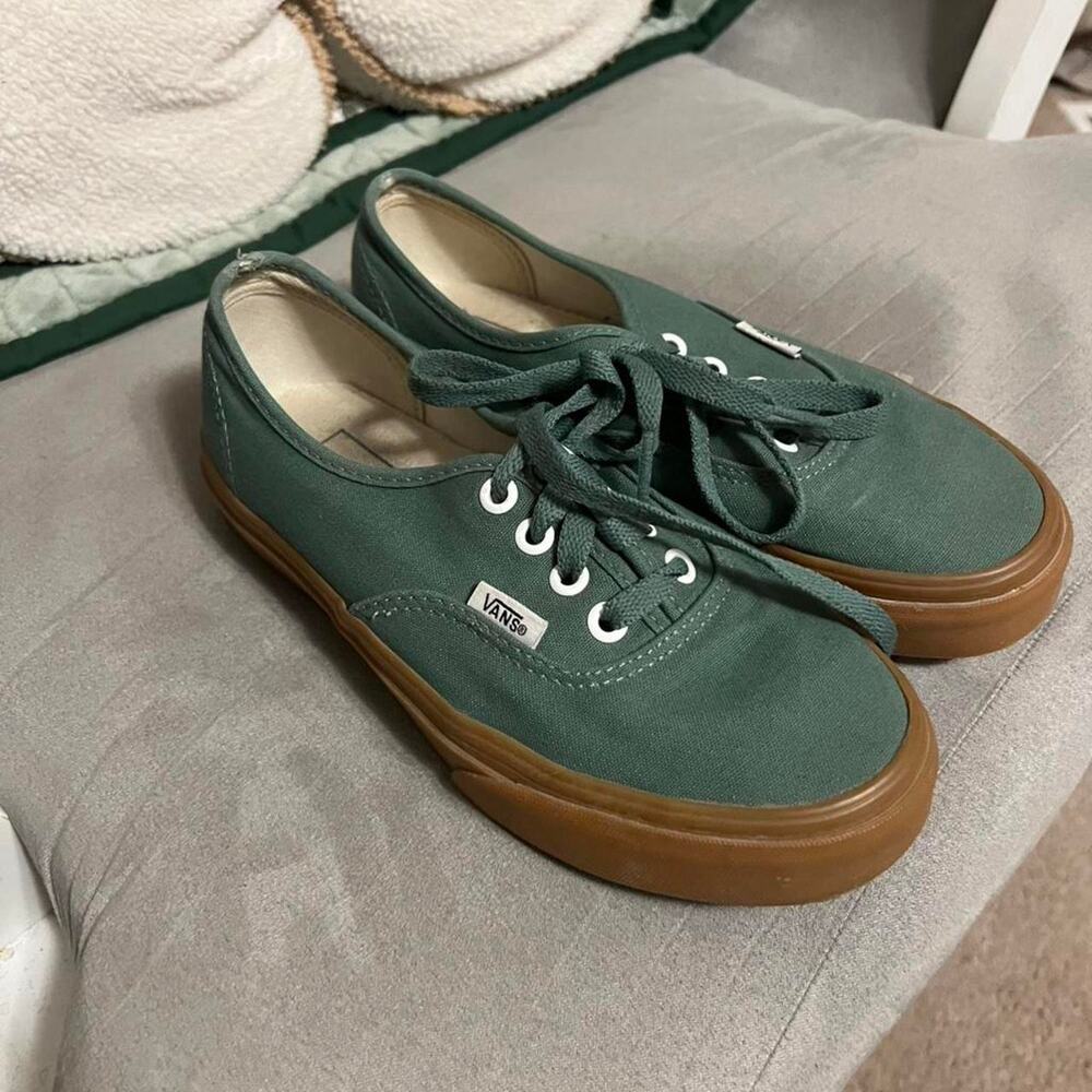 **Vans Green Canvas Sneakers – Gum Sole – Size 5.5 Women’s – Classic Skater**